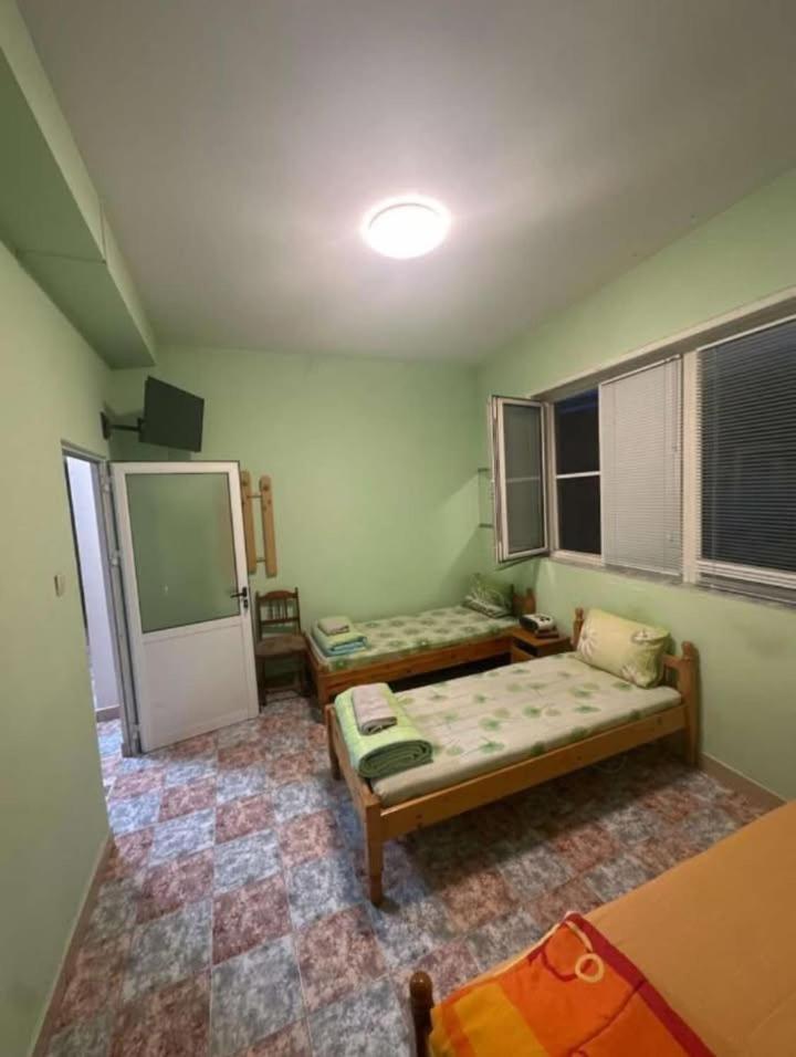 Хотел Елит Kostinbrod Exterior photo